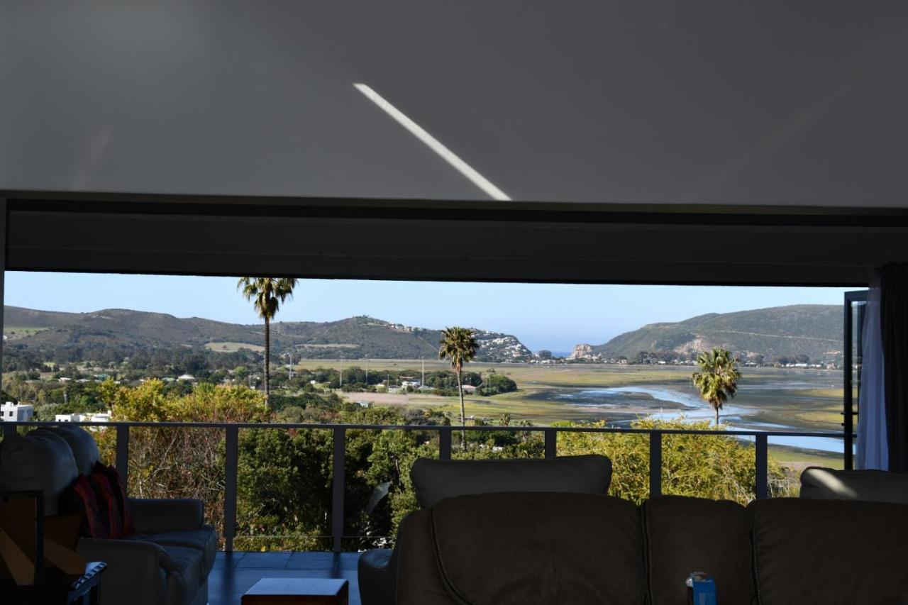 Friendz Guesthouse Knysna Esterno foto