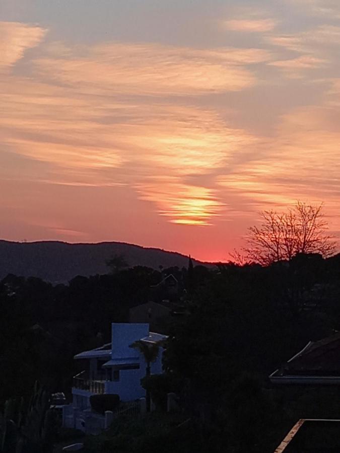 Friendz Guesthouse Knysna Esterno foto